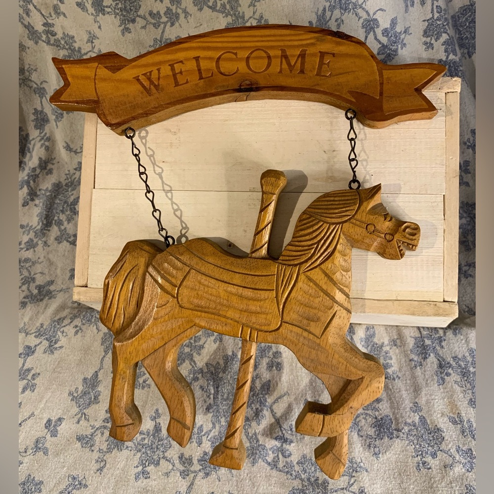 VTG Wooden Carousel Horse Welcome Sign